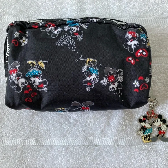 Lesportsac Disney Store Mickey Loves Minnie Cosmetic Pouch w Keychain Like NEW - Picture 2 of 8